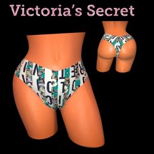 Victoria’s Secret Seamless Thong